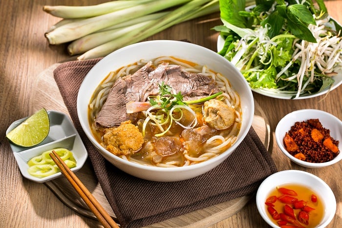 Bí Quyết Nấu Bún Bò Huế Ngon Đúng Điệu